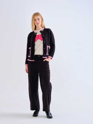 COMPAÑÍA FANTÁSTICA - Cardigan Detalles rosas 2